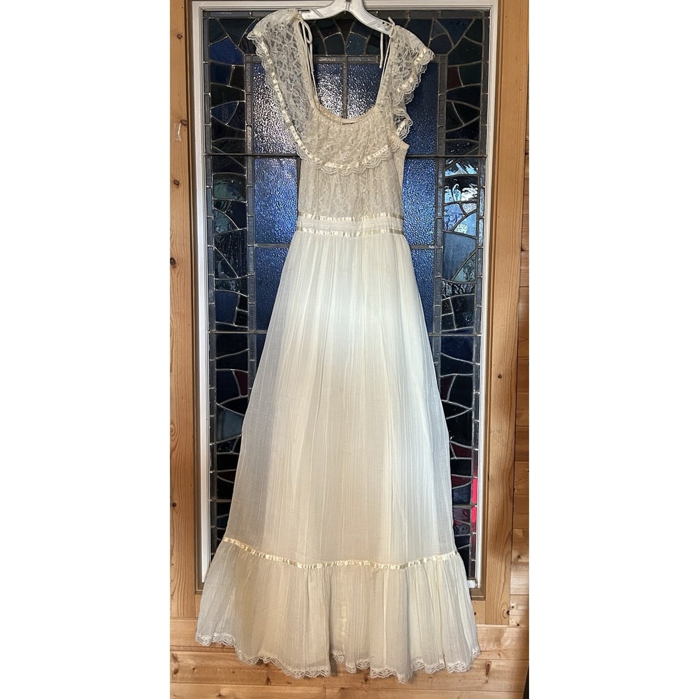 Gunne Sax Ivory Vintage Dress Sleeveless Ruffle Hem Lace Bodice Off Shoulder